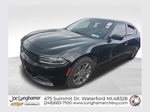 Used 2017 Dodge Charger SXT w/ AWD Premium Group image 1