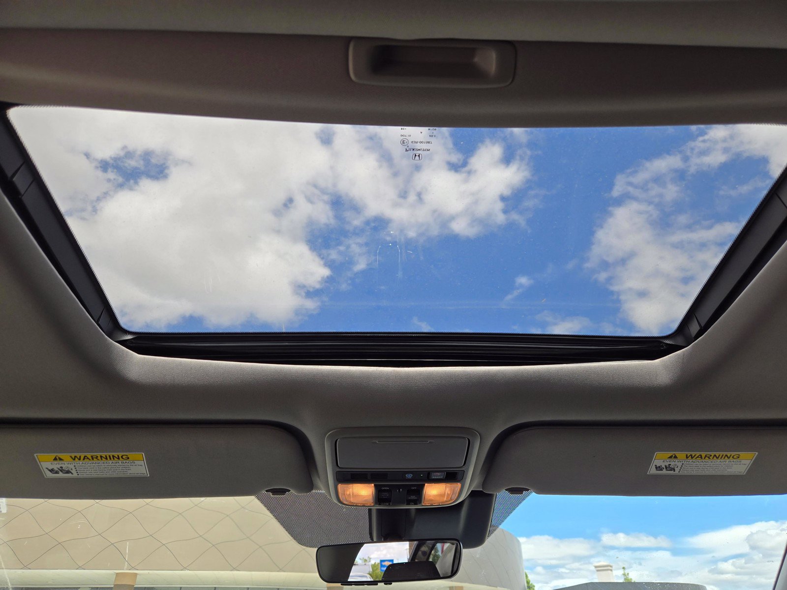 Used 2019 Honda Odyssey Elite image 14