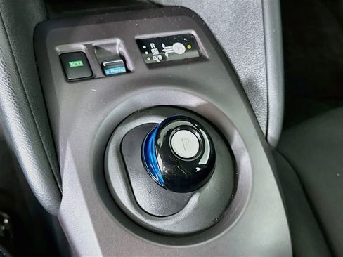 Used 2024 Nissan Leaf S FWD image 23