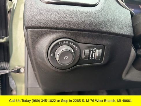 Used 2018 Jeep Compass Limited image 26