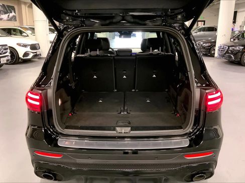 Used 2025 Mercedes-Benz GLB 35 AMG 4MATIC image 33