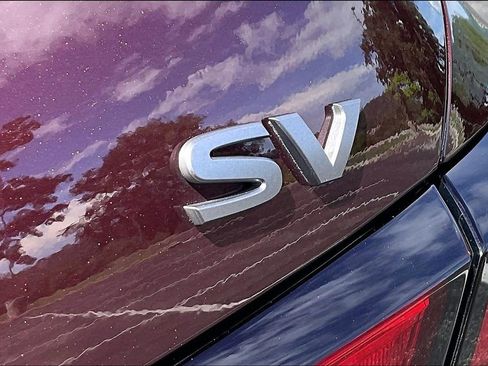 Used 2024 Nissan Altima 2.5 SV FWD image 24