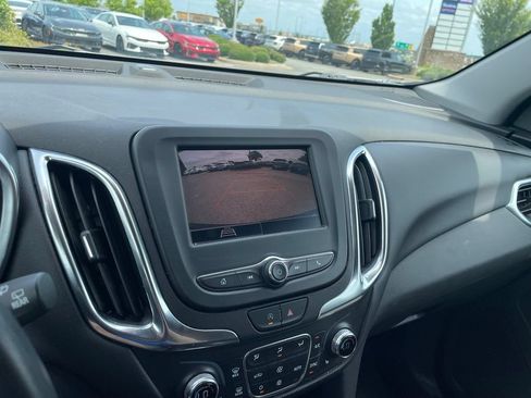 Used 2024 Chevrolet Equinox LT FWD image 17