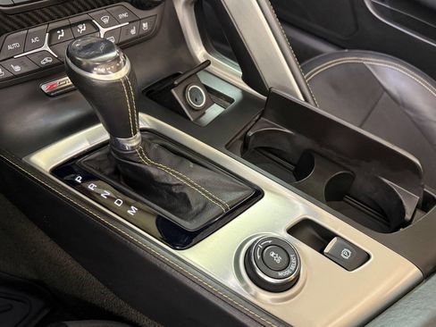 Used 2018 Chevrolet Corvette Z06 RWD image 65