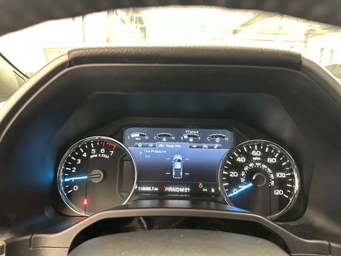Used 2016 Ford F150 Platinum w/ Trailer Tow Package AWD/4WD image 27