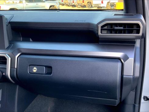 Used 2025 Toyota 4Runner SR5 image 17