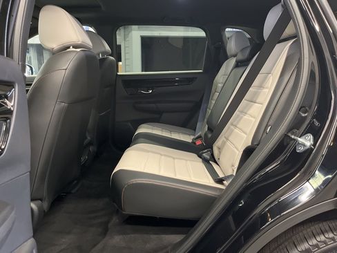 Used 2025 Honda CR-V Sport Touring image 31