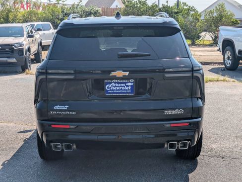 New 2026 Chevrolet Traverse High Country FWD image 5