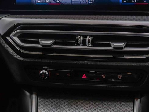 Used 2023 BMW 330i Sedan w/ M Sport Package RWD image 18