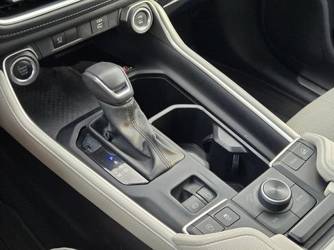 Used 2024 Toyota Grand Highlander AWD image 31