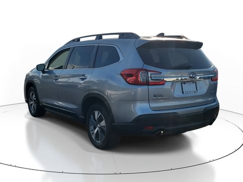 Certified 2023 Subaru Ascent Premium w/ Convenience Package image 4