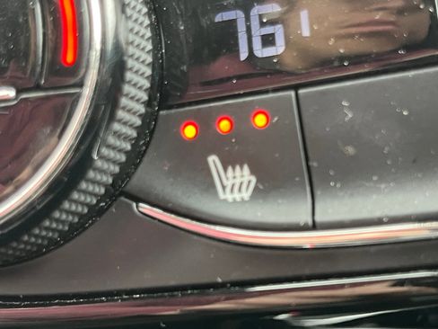 Used 2022 Buick Encore GX Select w/ Sport Touring Package image 21