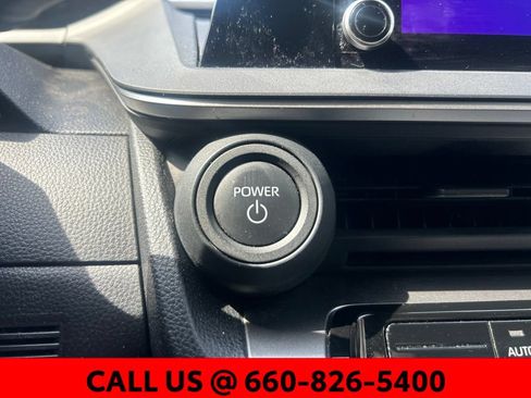 Used 2024 Toyota Prius LE FWD image 15