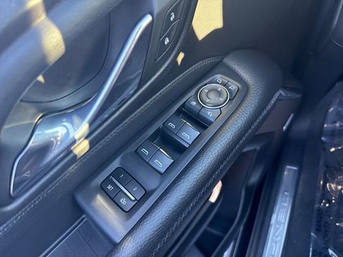 Certified 2023 GMC Yukon XL Denali w/ Max Trailering Package image 11