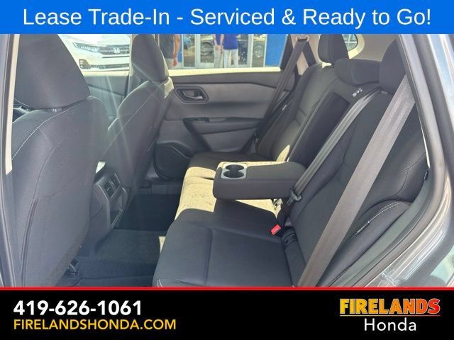 Used 2025 Nissan Rogue S FWD image 23