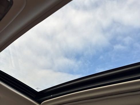 Used 2019 Subaru Outback 2.5i Touring image 22