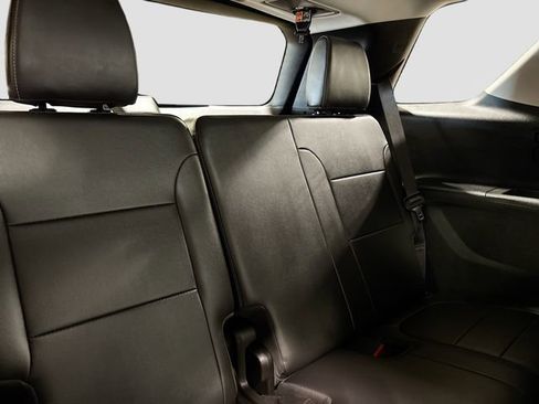 Used 2020 Chevrolet Traverse LT w/ LT Premium Package AWD/4WD image 30