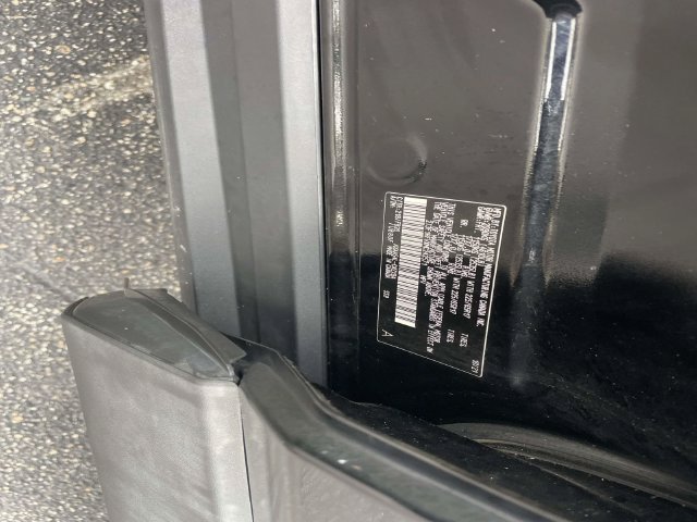 Used 2021 Toyota RAV4 LE AWD/4WD image 25