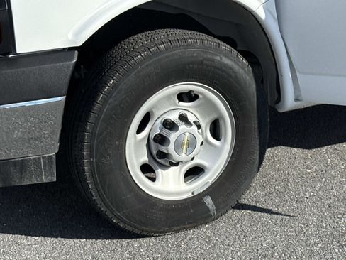 New 2025 Chevrolet Express 3500 w/ Power Convenience Package image 18
