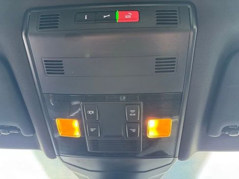 Used 2022 Volkswagen Jetta Sport image 33