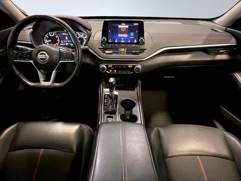 Used 2019 Nissan Altima 2.5 SR w/ SR Premium Package image 24