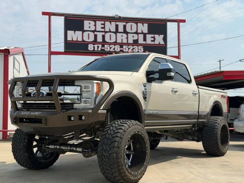 Used 2017 Ford F250 King Ranch w/ King Ranch Ultimate Package AWD/4WD image 1