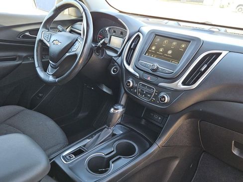 Used 2019 Chevrolet Equinox LT w/ Driver Convenience Package image 26