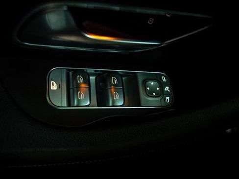 Used 2020 Mercedes-Benz GLS 450 4MATIC image 37