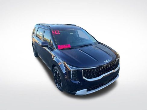 Certified 2025 Kia Carnival EX image 36