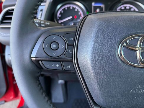 Used 2024 Toyota Camry SE image 16