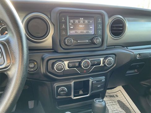Used 2021 Jeep Wrangler Sport image 23