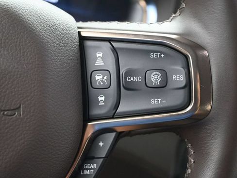 Used 2025 RAM 1500 Limited AWD/4WD image 31