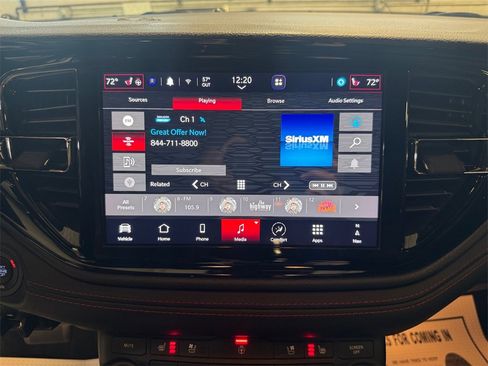 Used 2023 Dodge Durango GT image 17