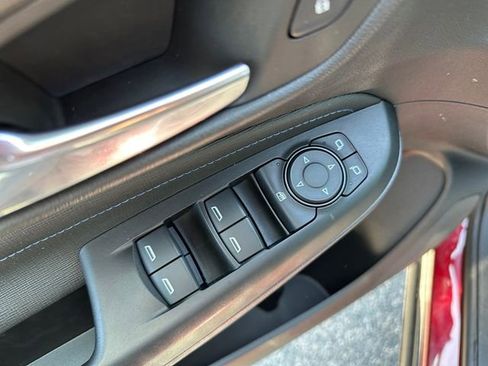 Used 2024 Buick Envista Sport Touring w/ Convenience I Package FWD image 19