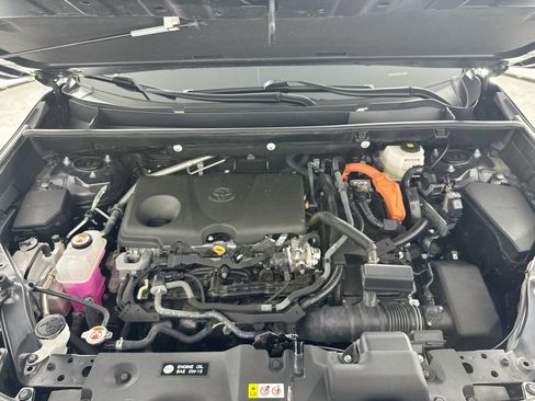 Used 2025 Toyota RAV4 XLE AWD/4WD image 26