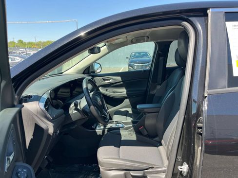 Used 2025 Buick Encore GX Preferred AWD/4WD image 26