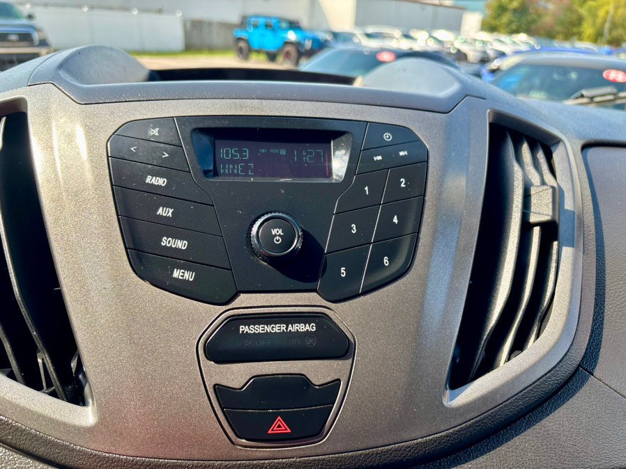Used 2019 Ford Transit 250 148 Medium Roof RWD image 18
