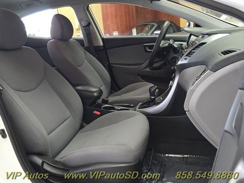 Used 2016 Hyundai Elantra SE FWD image 15