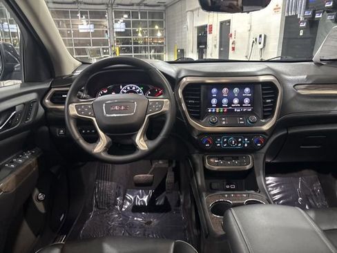 Used 2023 GMC Acadia Denali w/ Denali Ultimate Package image 35