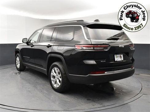Used 2023 Jeep Grand Cherokee L Limited w/ Luxury Tech Group II image 4
