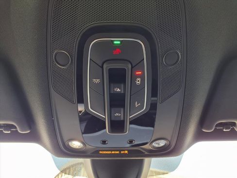 Used 2023 Audi Q5 e Premium Plus w/ Premium Plus Package image 25