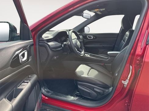 New 2025 Jeep Compass Latitude w/ Altitude Special Edition image 9