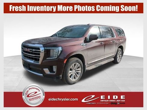 Used 2023 GMC Yukon XL SLT image 1