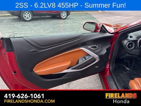 Used 2017 Chevrolet Camaro SS RWD image 12