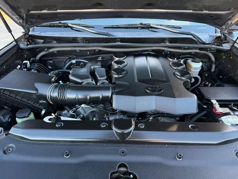 Used 2016 Toyota 4Runner SR5 image 36