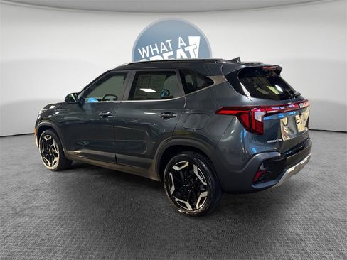 Certified 2024 Kia Seltos SX w/ SX Sunroof Package image 6