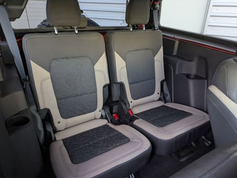 Used 2023 Ford Bronco Wildtrak image 28