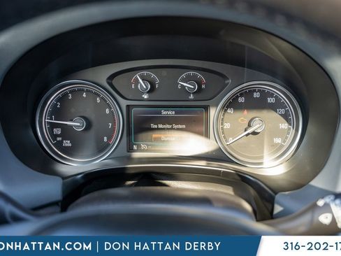 Used 2018 Buick Enclave Premium image 7