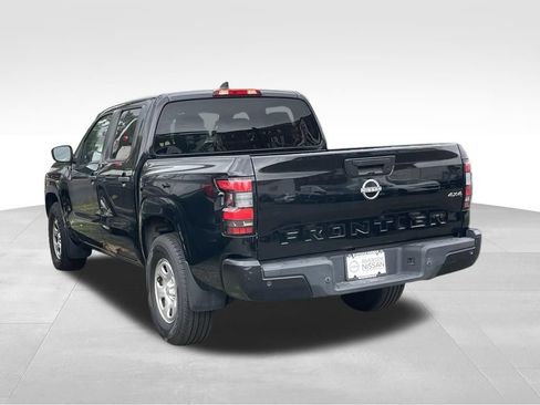 Certified 2022 Nissan Frontier S w/ Technology Package AWD/4WD image 4