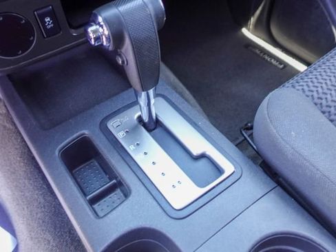 Used 2018 Nissan Frontier SV RWD image 20